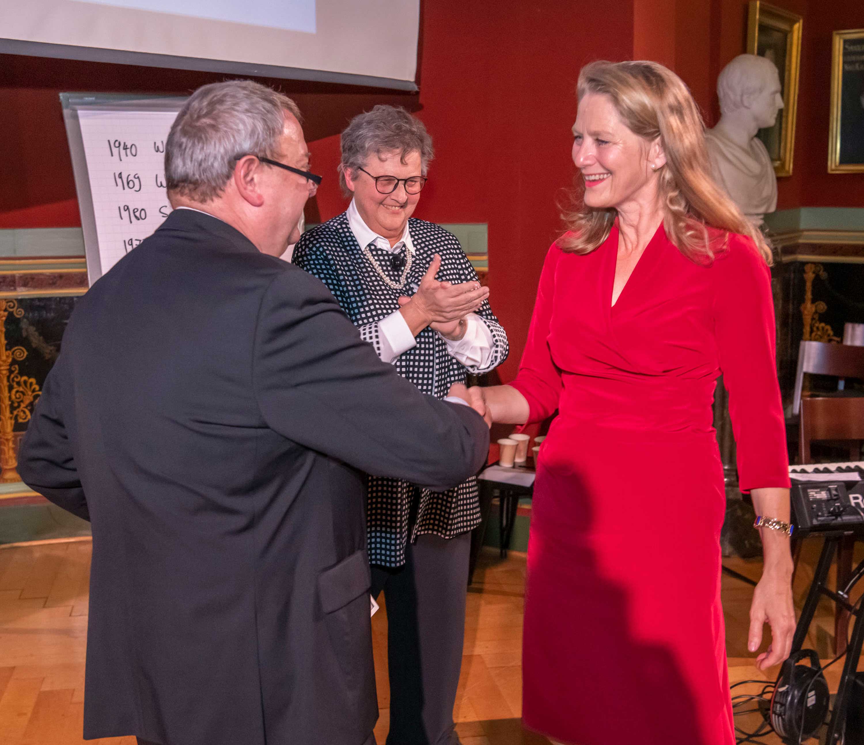 Aktuelles › Kieferorthopädie Dr. Claudia Ricken